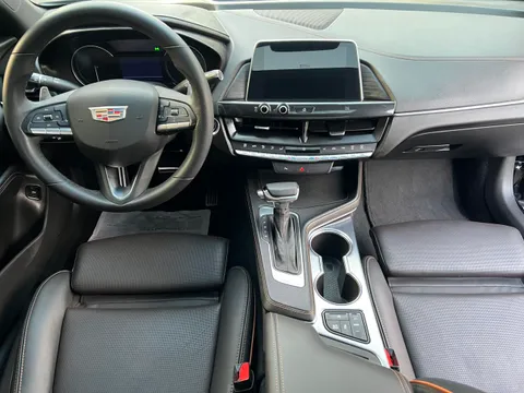 Cadillac CT4