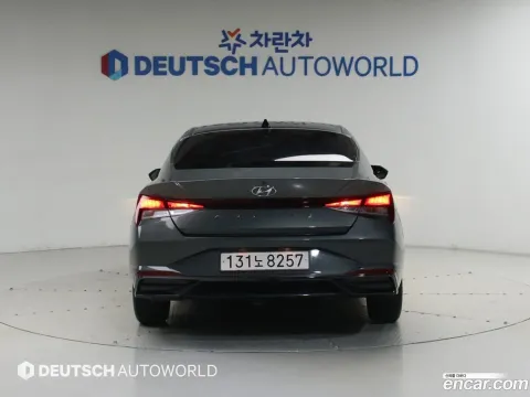 Hyundai Elantra (Avante)