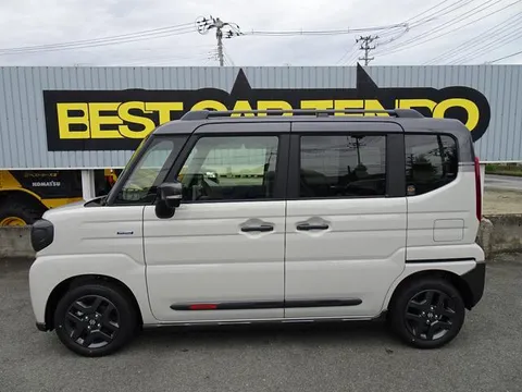 Suzuki Spacia Gear