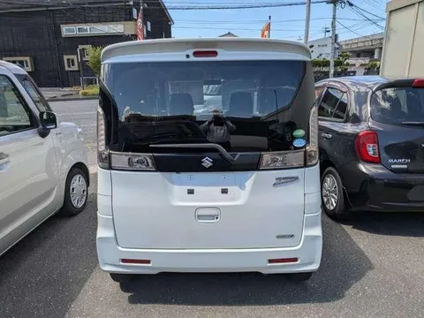 Suzuki Spacia Custom