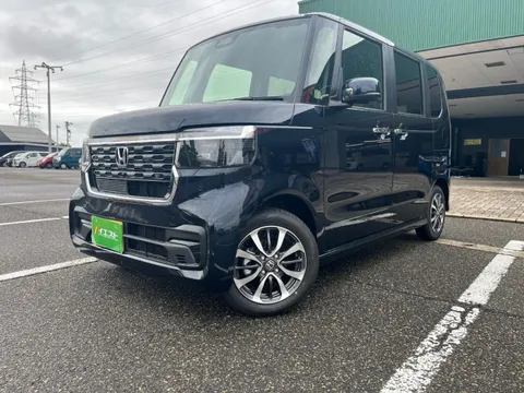 Honda N-BOX Custom