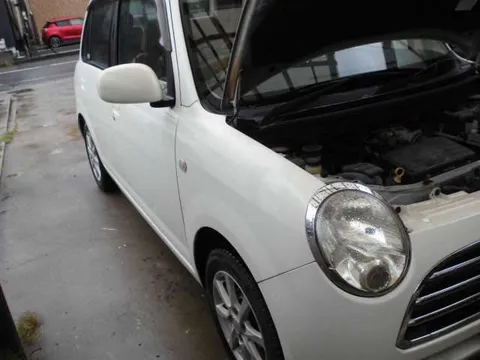 Daihatsu Mira Gino