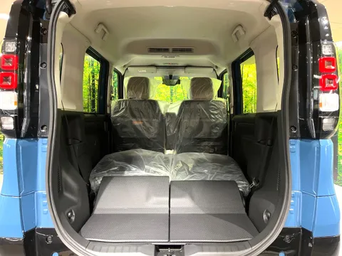 Mitsubishi Delica Mini