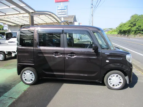 Suzuki Spacia