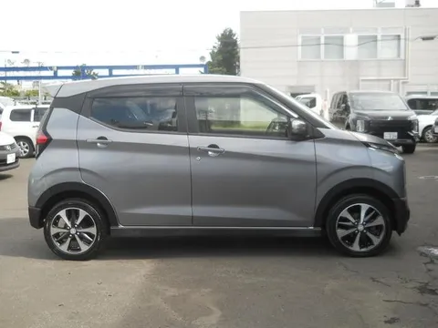 Mitsubishi eK X