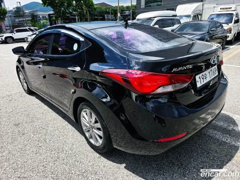 Hyundai Elantra (Avante)