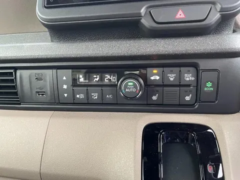 Honda N-BOX Joy