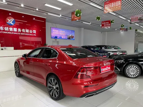 Volvo S60