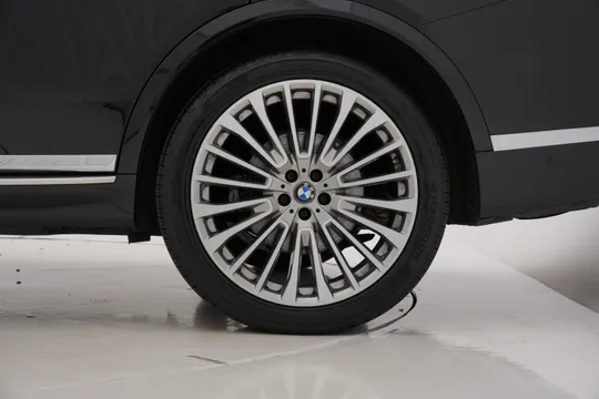 BMW BMW