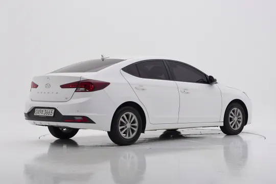 Hyundai Elantra (Avante)