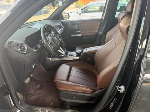 Mercedes-Benz Mercedes-Benz GLB