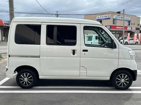 Daihatsu Hijet Cargo