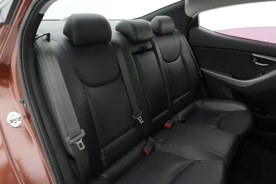 Hyundai Elantra (Avante)