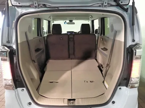 Honda N-BOX Slash