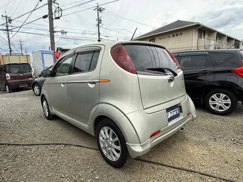 Subaru R2