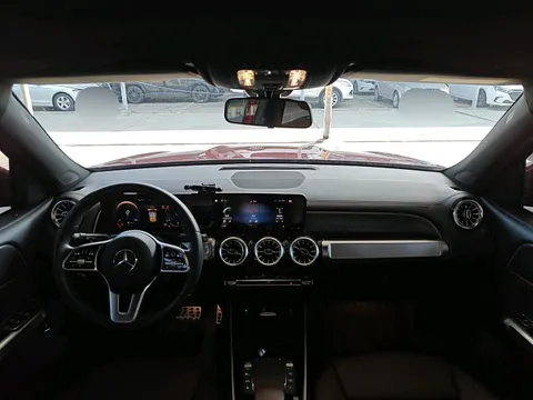 Mercedes-Benz Mercedes-Benz GLB