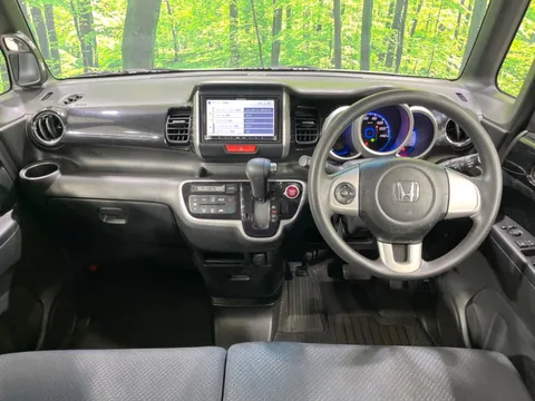Honda N-BOX Custom