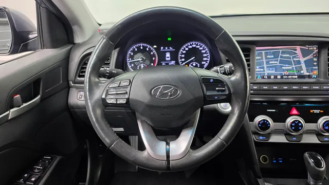 Hyundai Elantra (Avante)
