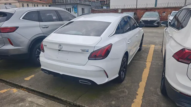 MG MG5