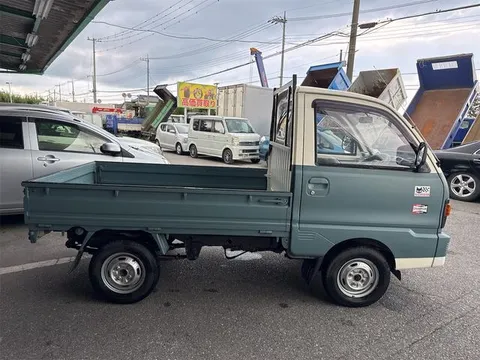 Mitsubishi Minicab Truck