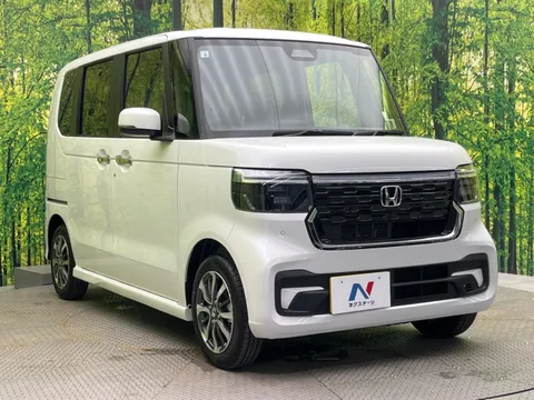 Honda N-BOX Custom