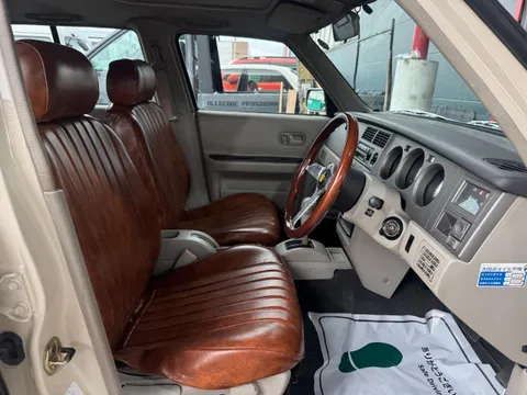 Nissan Rasheen