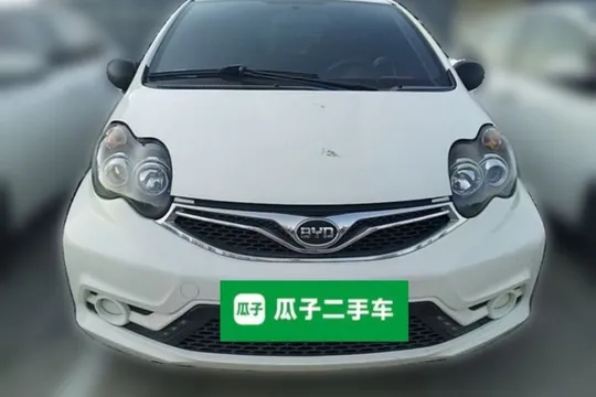 BYD F0