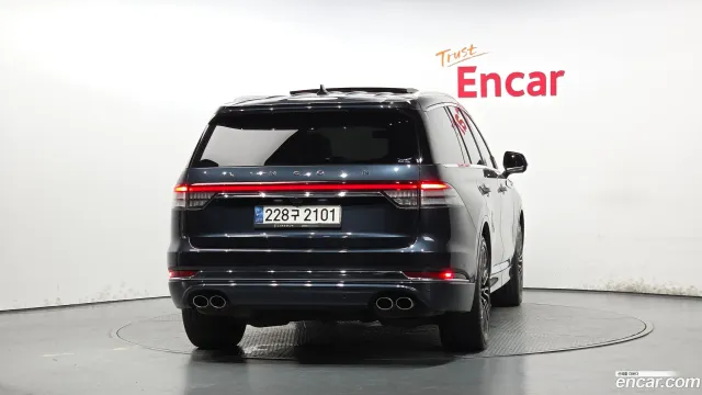 Lincoln Aviator