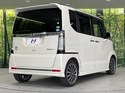 Honda N-BOX Custom
