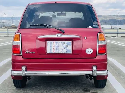Daihatsu Mira Gino