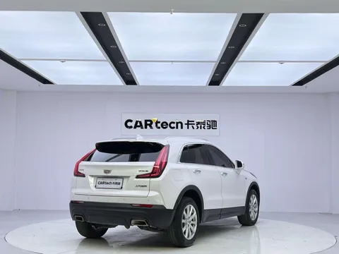 Cadillac XT4