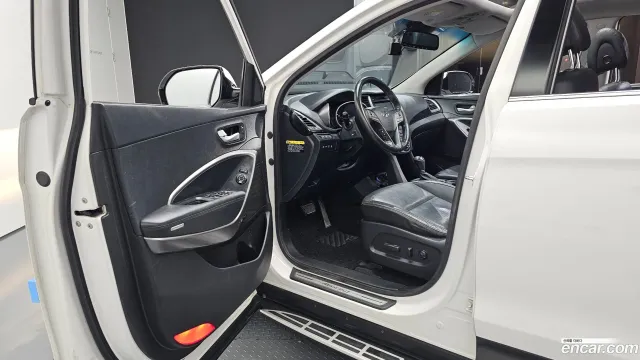 Hyundai Grand Santa Fe (Maxcruz)
