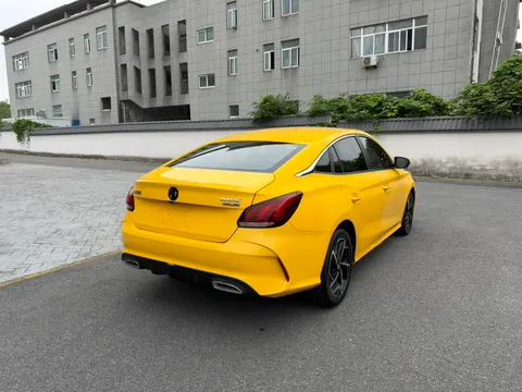 MG MG5