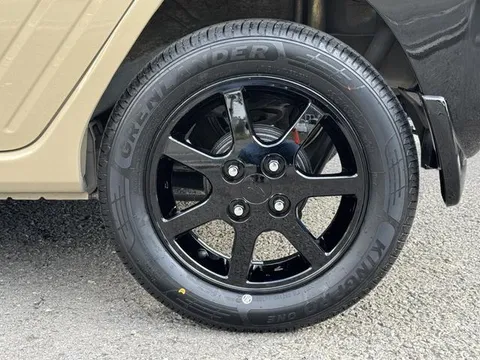 Daihatsu Naked