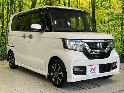 Honda N-BOX Custom
