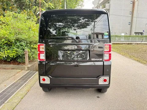 Daihatsu Wake