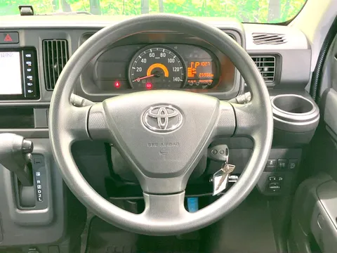 Toyota Pixis Van