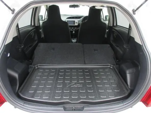 Toyota Yaris (Vitz)