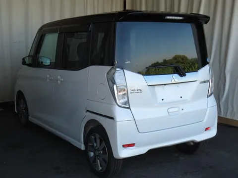 Mitsubishi eK Space Custom