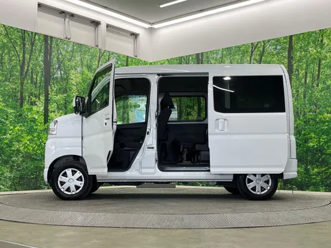 Toyota Pixis Van