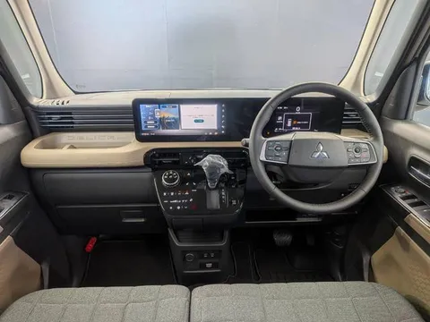 Mitsubishi Delica Mini