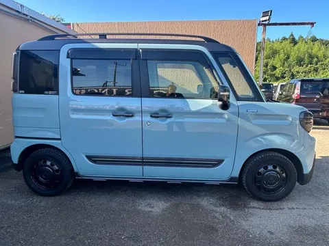 Suzuki Spacia Gear