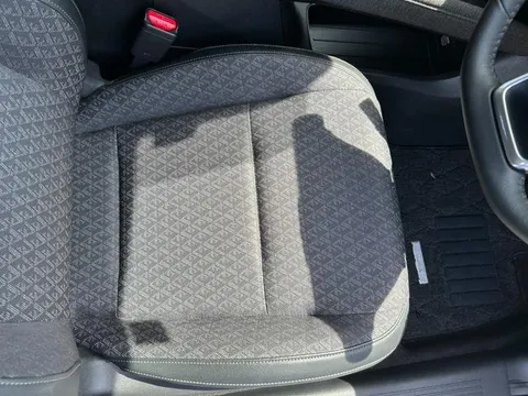 Nissan Note Aura