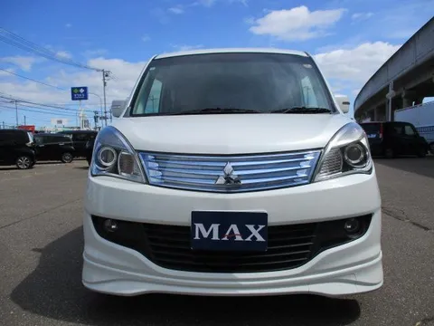 Mitsubishi Delica D:2