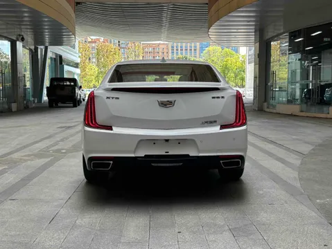 Cadillac XTS