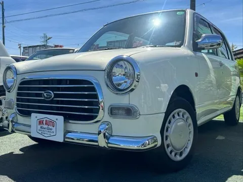 Daihatsu Mira Gino