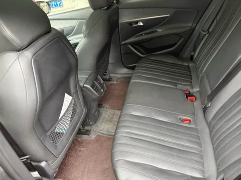 Peugeot 4008