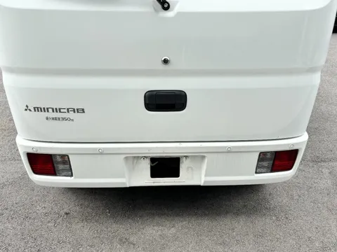 Mitsubishi Minicab Van