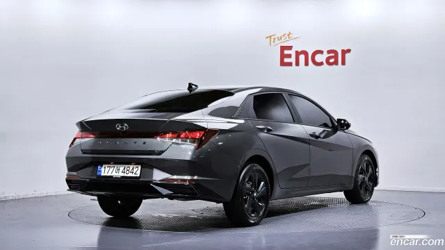 Hyundai Elantra (Avante)