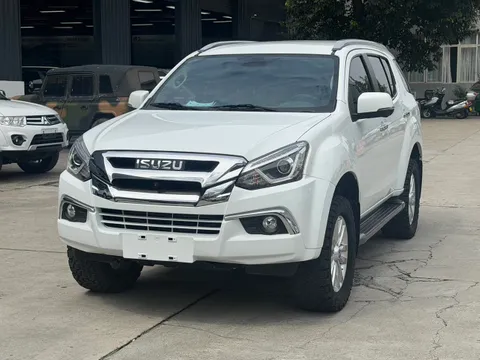Isuzu mu-X